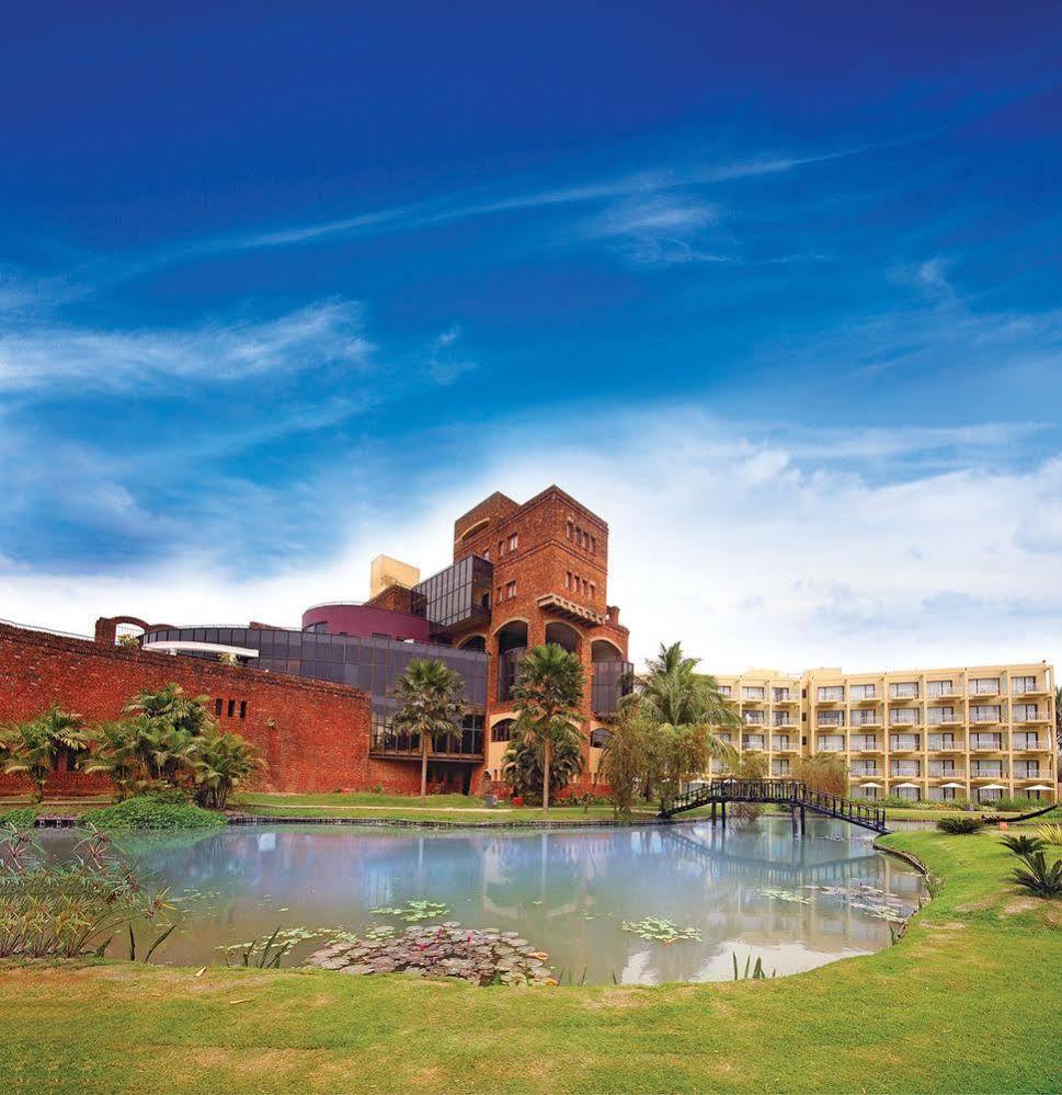 The Ffort Raichak. Hotel Calcutta Exterior foto